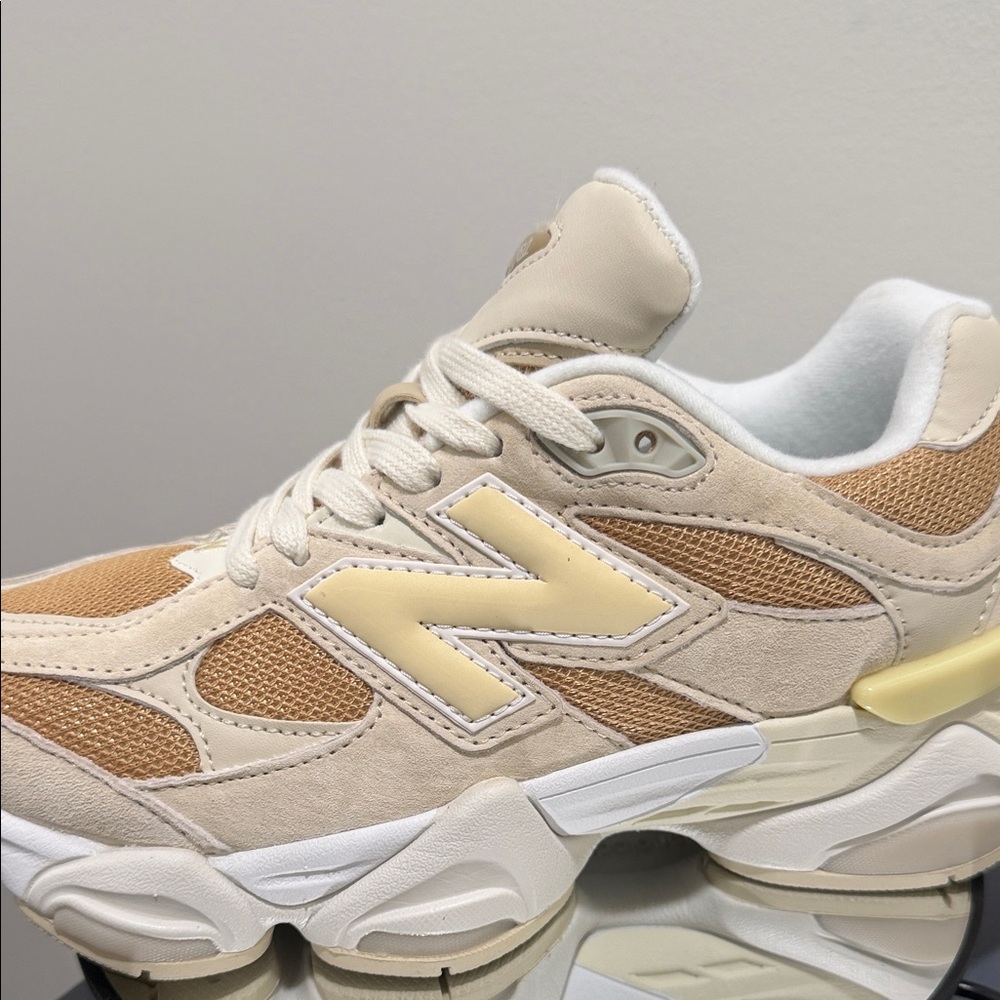 New Balance Cream and Beige Mesh Suede Trainer